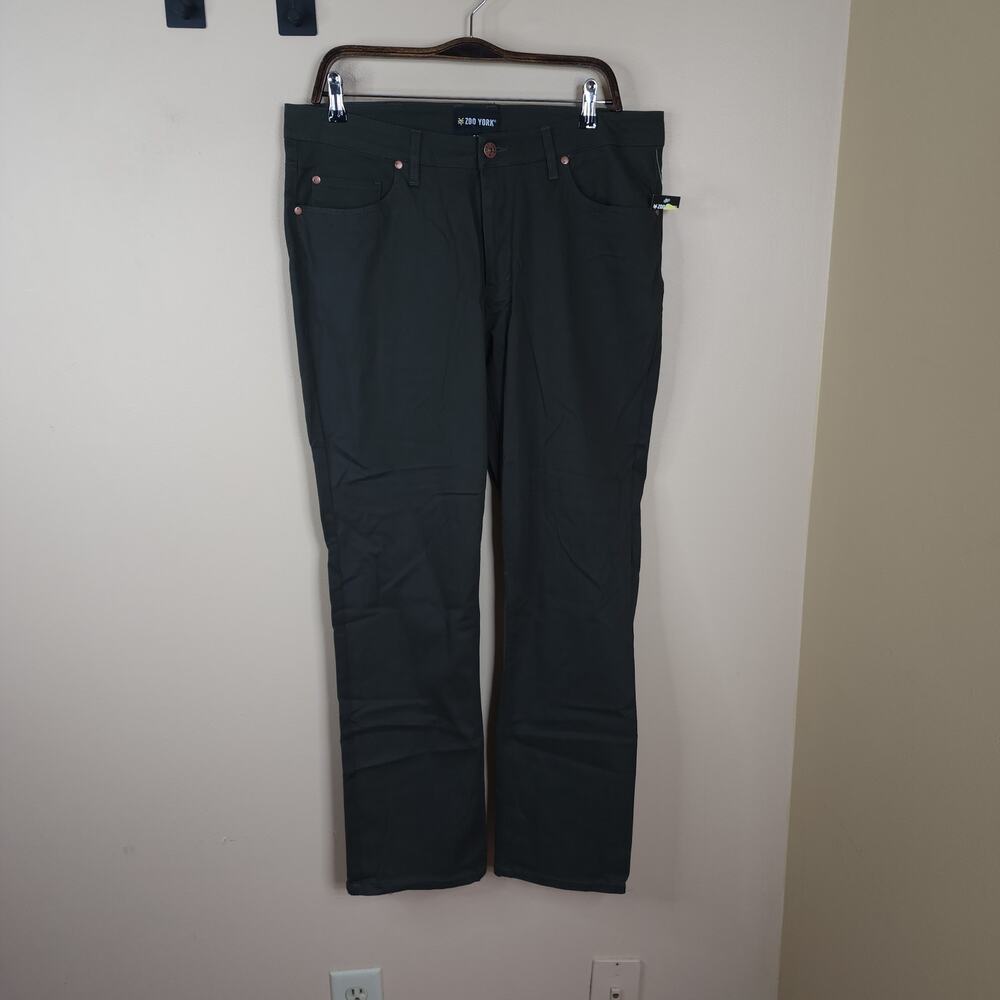 Zoo York Men's Chino Style Relaxed Fit Jeans in Green Size 34x30